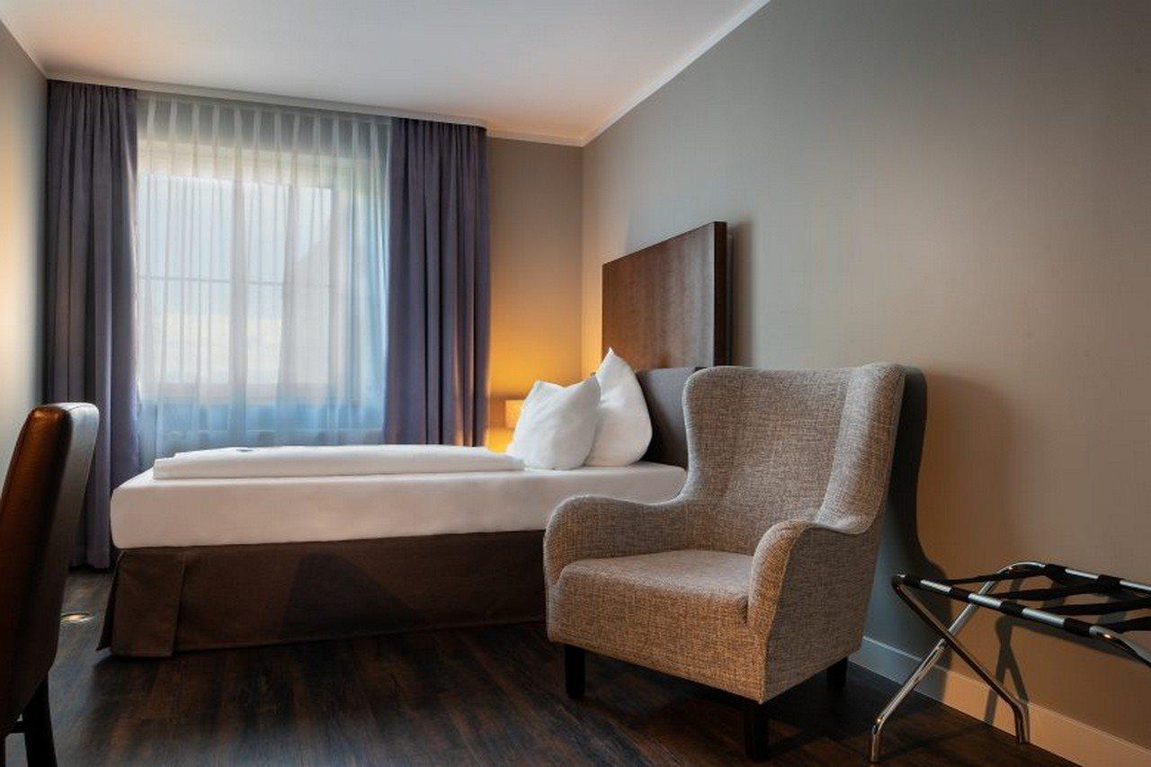 פרידריכסהאפן Best Western Hotel Goldenes Rad מראה חיצוני תמונה