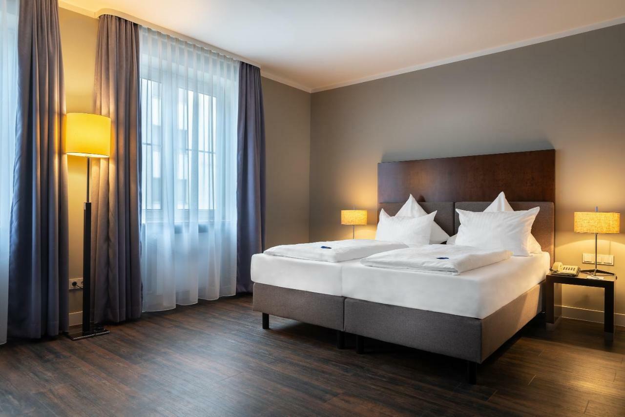 פרידריכסהאפן Best Western Hotel Goldenes Rad מראה חיצוני תמונה